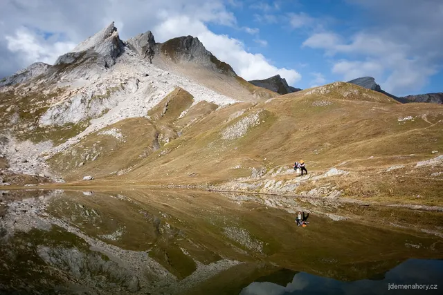 Ztraceni u Lac de mya